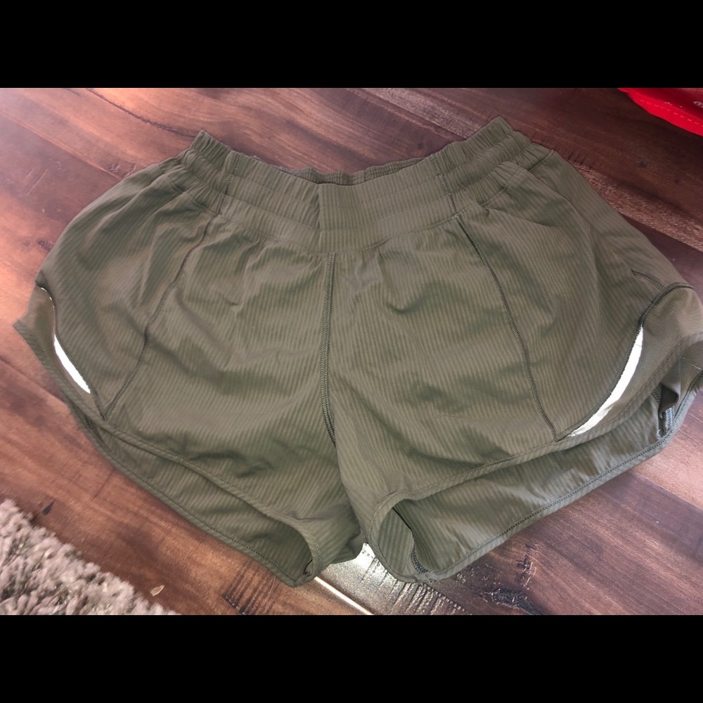 Lululemon Fatigue Green Hotty Hot Shorts SiZe 6